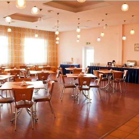 Hotel Skanste Рига Екстер'єр фото